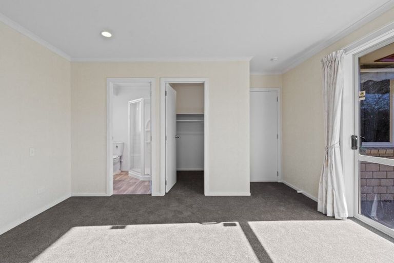 Photo of property in 28 Oaklands Drive, Cambridge, 3434