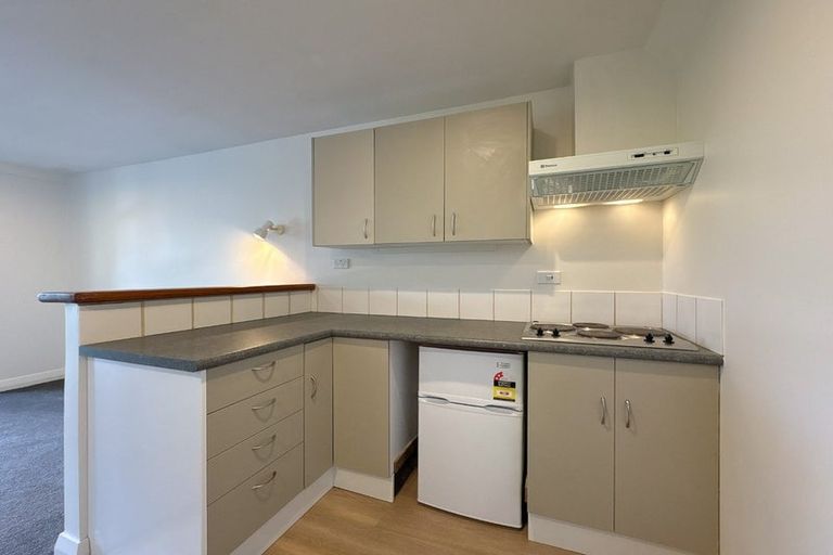 Photo of property in 10 Sherwood Lane, Cashmere, Christchurch, 8022