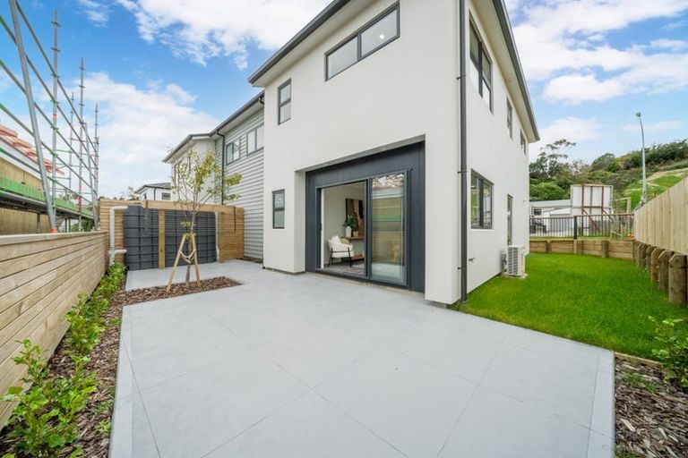 Photo of property in 142 Jamaica Drive, Grenada North, Wellington, 5028