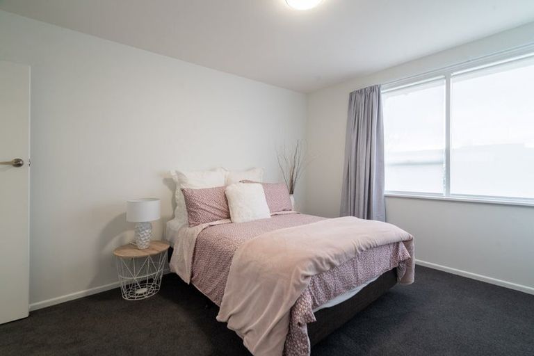 Photo of property in 5/113 Middlepark Road, Sockburn, Christchurch, 8042