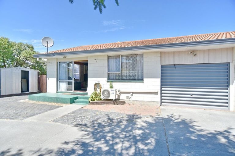 Photo of property in 1/10 Wanstead Place, Woolston, Christchurch, 8062