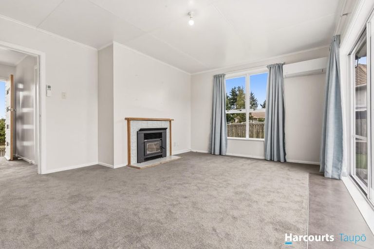 Photo of property in 34 Rata Street, Wairakei, Taupo, 3332