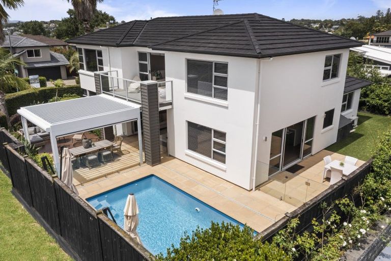 Photo of property in 14 Tranquility Rise, Mellons Bay, Auckland, 2014