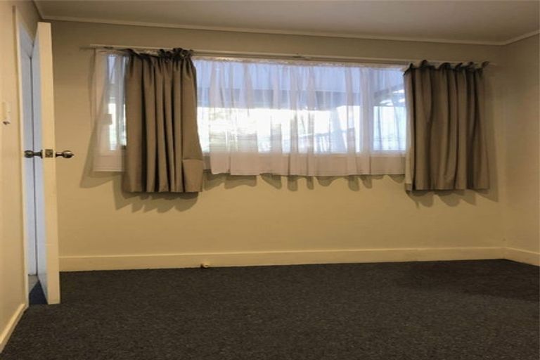 Photo of property in 4/24 Commodore Drive, Lynfield, Auckland, 1042