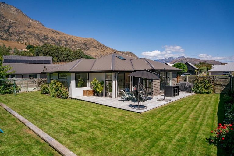 Photo of property in 88 Risinghurst Terrace, Lower Shotover, Queenstown, 9304