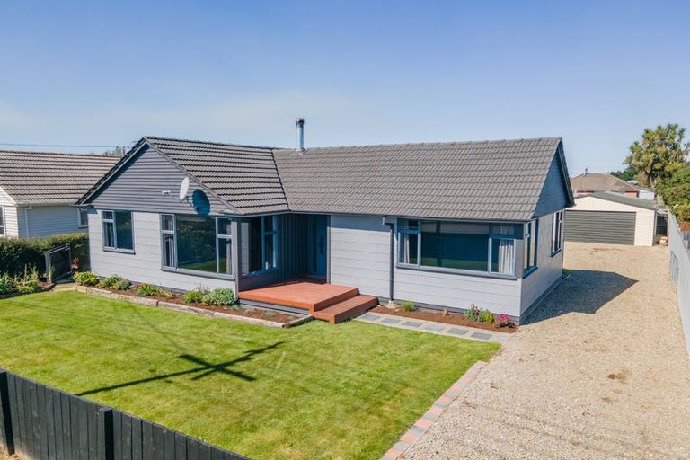 Photo of property in 1 Holmes Street, Waimate, 7924