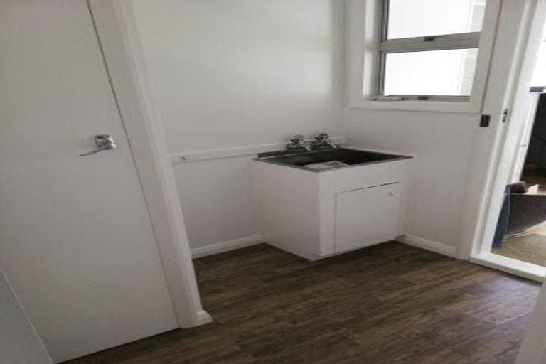 Photo of property in 61 Williams Street, Cambridge, 3434