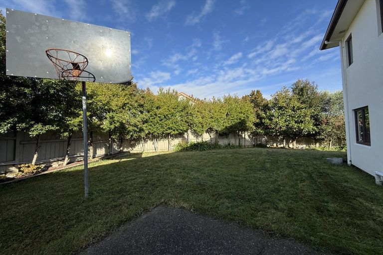 Photo of property in 11 Dunvegan Rise, East Tamaki Heights, Auckland, 2016