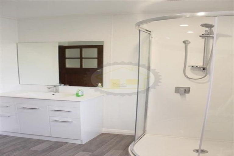 Photo of property in 42 Manor Place, Dunedin Central, Dunedin, 9016