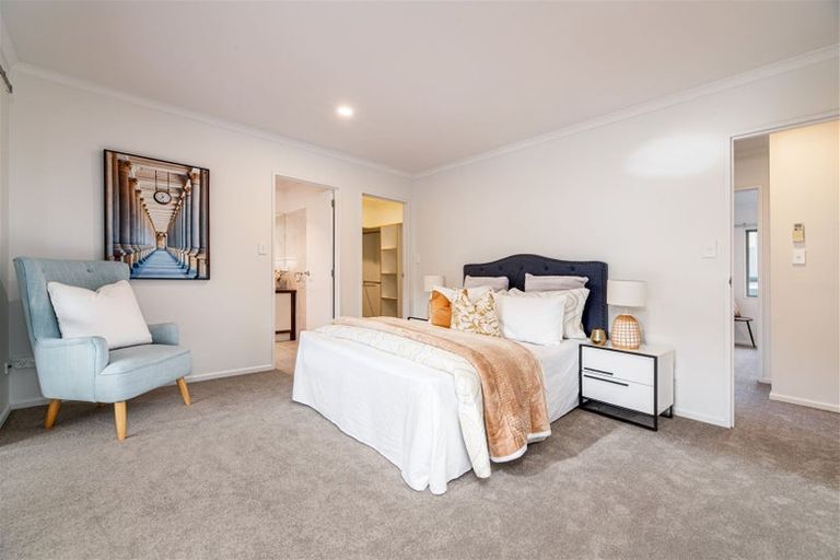 Photo of property in 29 Sapperton Drive, Henderson, Auckland, 0612