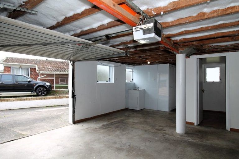 Photo of property in 46 Lynmore Drive, Hillpark, Auckland, 2102