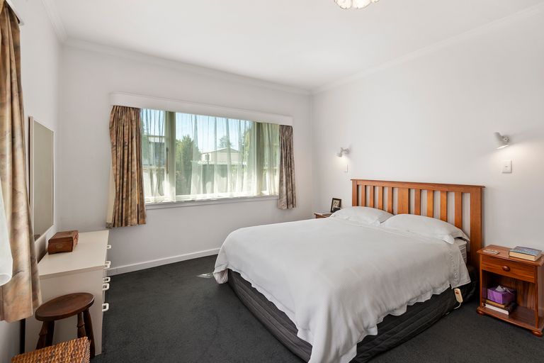 Photo of property in 23a Cross Street, Phillipstown, Christchurch, 8011