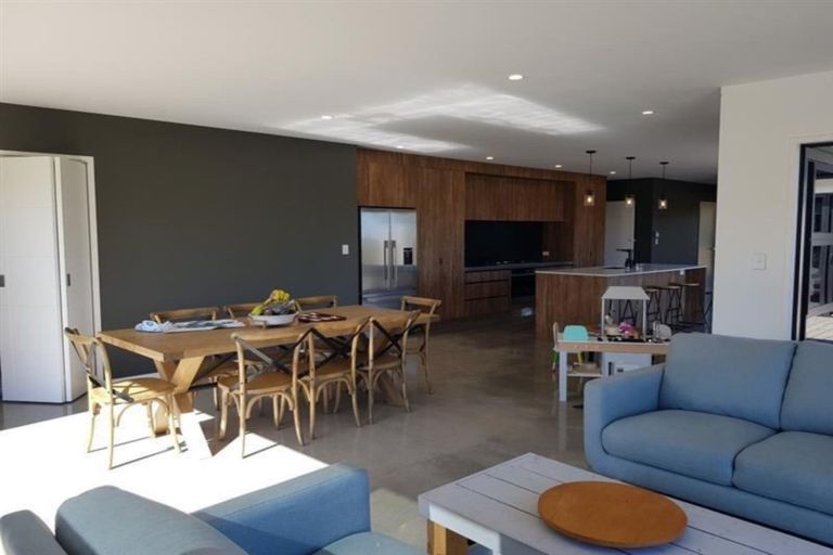 Photo of property in 171 Hickman Road, Urenui, 4375