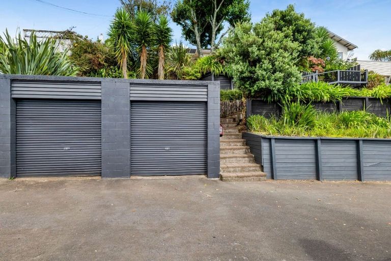 Photo of property in 86 Mangorei Road, Strandon, New Plymouth, 4312