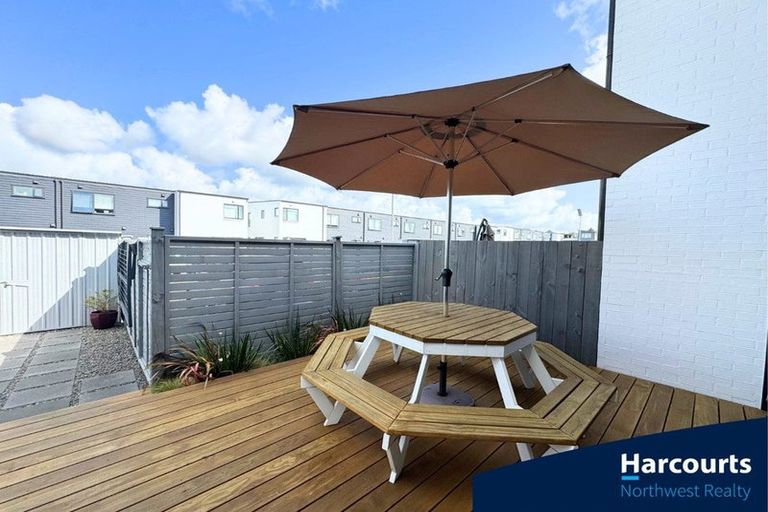 Photo of property in 12 Propeller Avenue, Whenuapai, Auckland, 0618