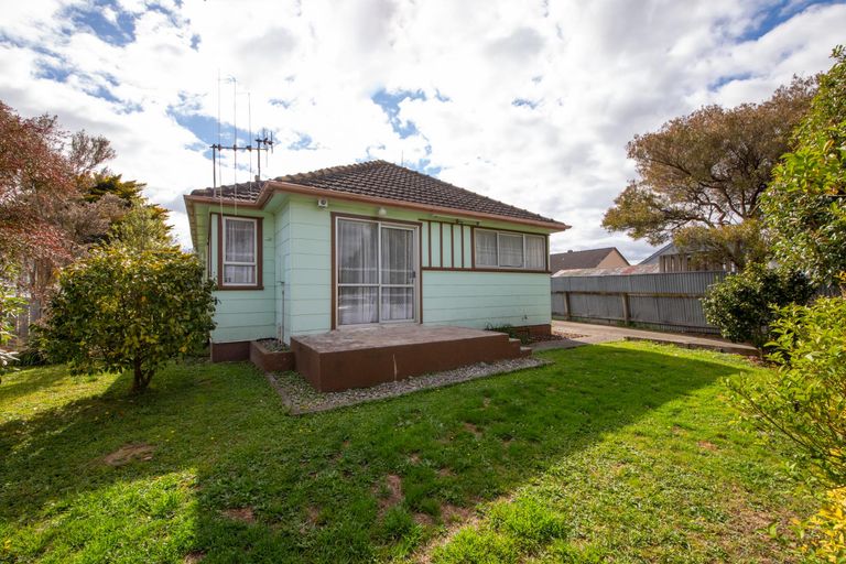 Photo of property in 71 Andrew Avenue, Roslyn, Palmerston North, 4414