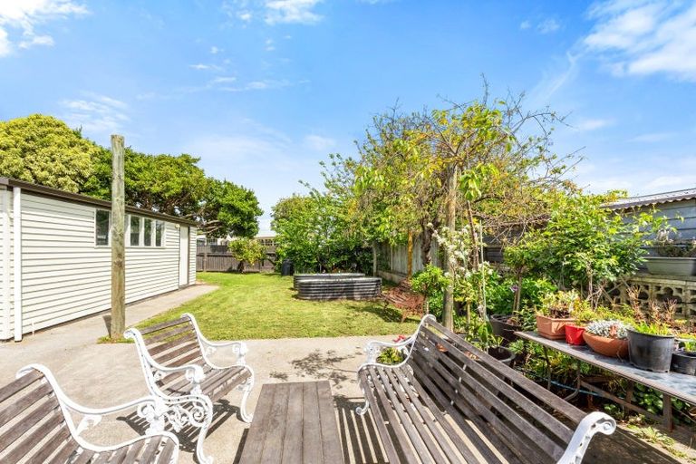 Photo of property in 10 Creagh Street, Te Awa, Napier, 4110