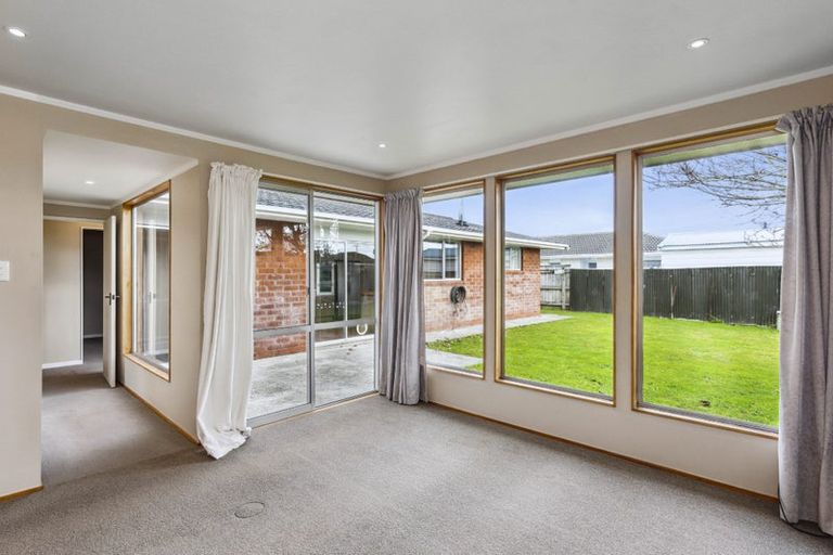 Photo of property in 37 Kapanui Road, Waikanae, 5036