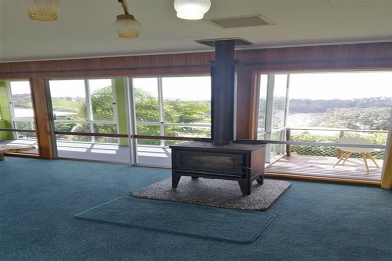 Photo of property in 12 Jackson Crescent, Mahurangi East, Warkworth, 0982