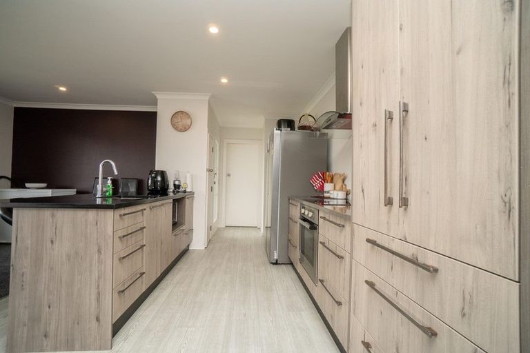 Photo of property in 24 Rhodes Drive, Kelvin Grove, Palmerston North, 4414