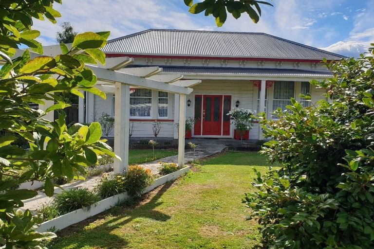 Photo of property in 28 Victory Street, Reefton, 7830