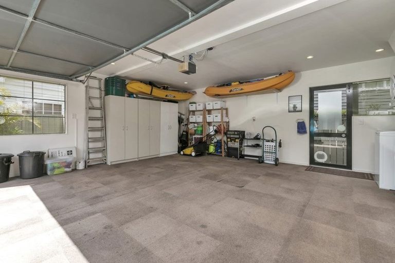 Photo of property in 4/39 Church Street, Northcote Point, Auckland, 0627