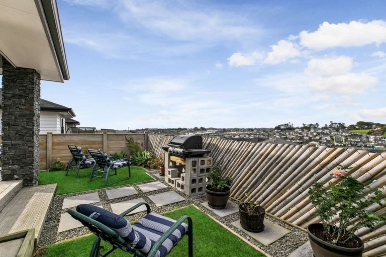 Photo of property in 24 Manuel Road, Silverdale, 0932