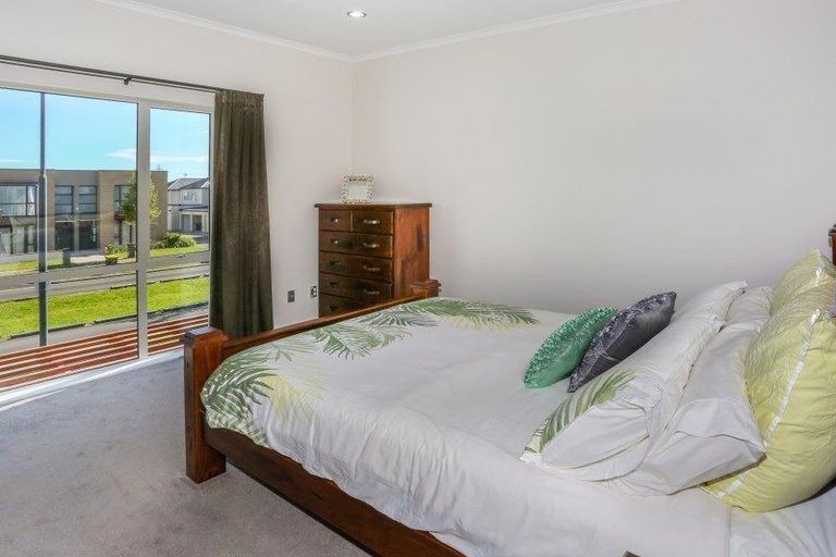 Photo of property in 27 Hakawai Avenue, Takanini, 2112