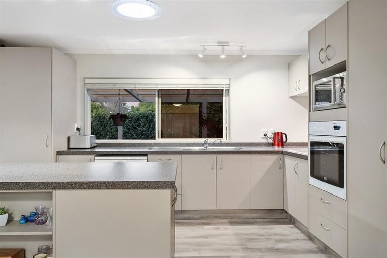 Photo of property in 21 Dowman Place, Te Puke, 3119