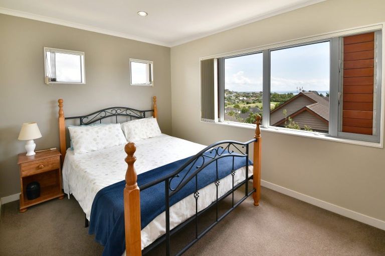 Photo of property in 9 Fingal Way, Gulf Harbour, Whangaparaoa, 0930