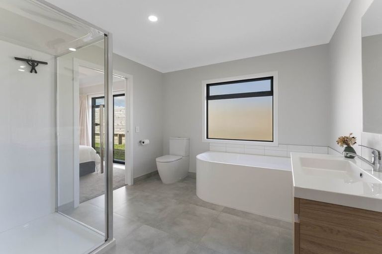 Photo of property in 10 Uku Way, Wharewaka, Taupo, 3330