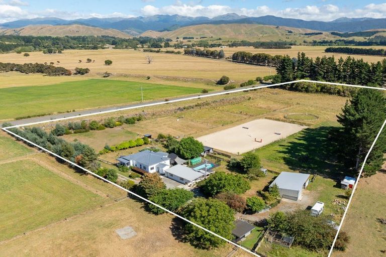 Photo of property in 1188 State Highway 2, Mikimiki, Masterton, 5881