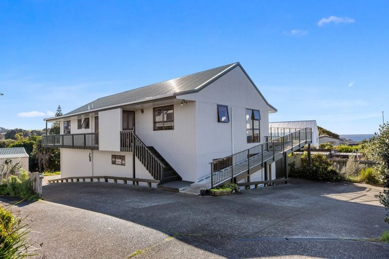 Photo of property in 41 Barrier View Road, Leigh, 0985