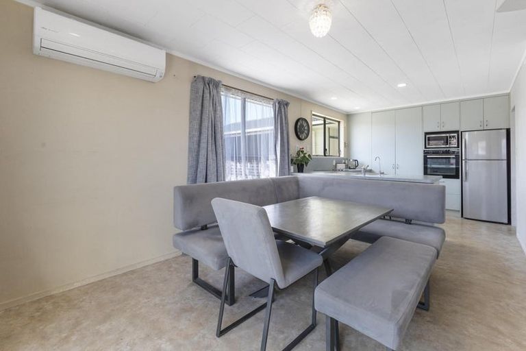 Photo of property in 48 Chaucer Street, Leamington, Cambridge, 3432