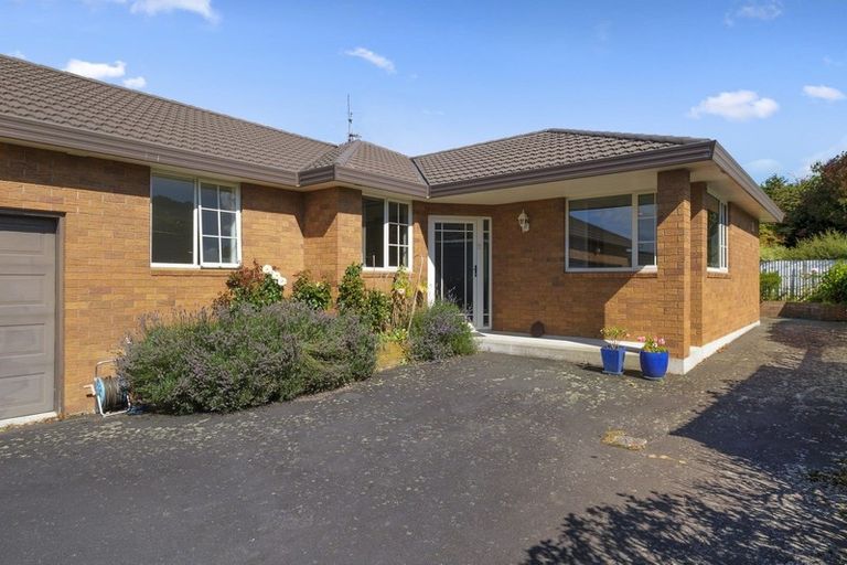 Photo of property in 15 Blackman Avenue, Sawyers Bay, Port Chalmers, 9023