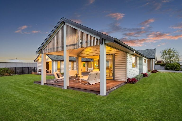 Photo of property in 5 Shearwater Lane, Point Wells, 0986