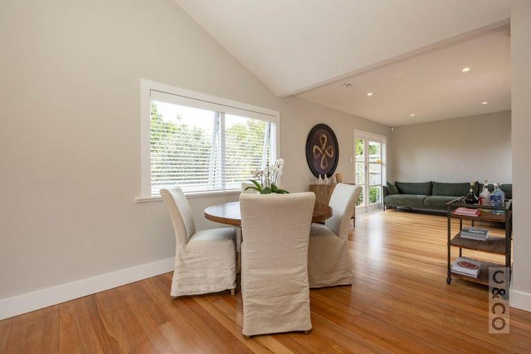 Photo of property in 2 Queen Street, Riverhead, 0820