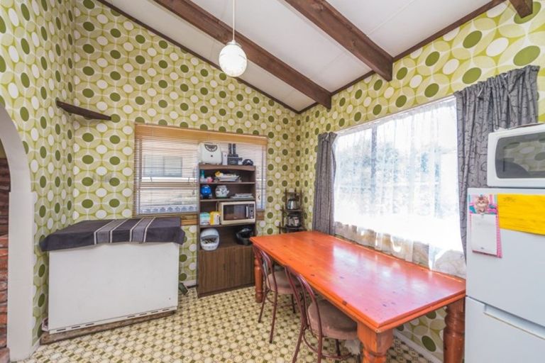 Photo of property in 104 Hinau Street, Castlecliff, Whanganui, 4501