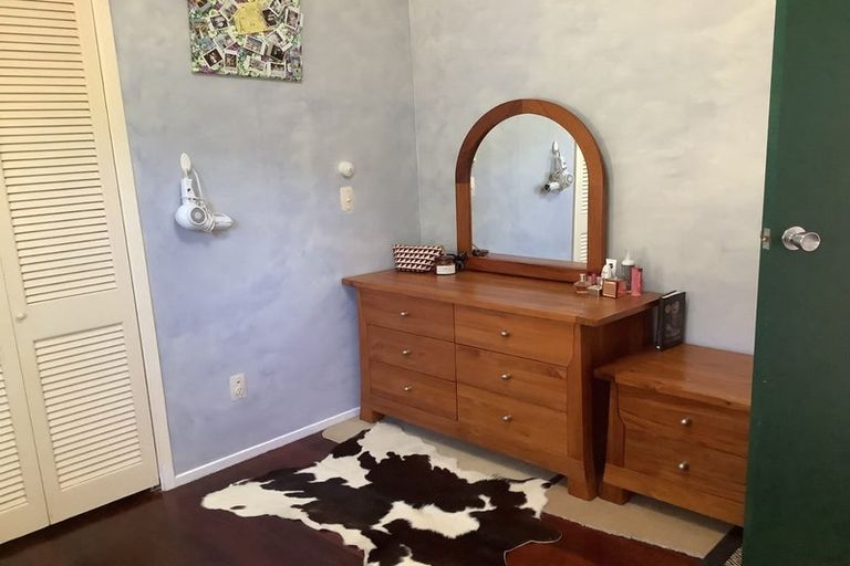 Photo of property in 184 Park Road, Belmont, Lower Hutt, 5010