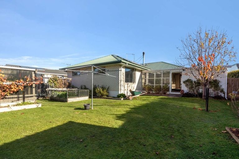 Photo of property in 2 Redwood Place, Oxford, 7430