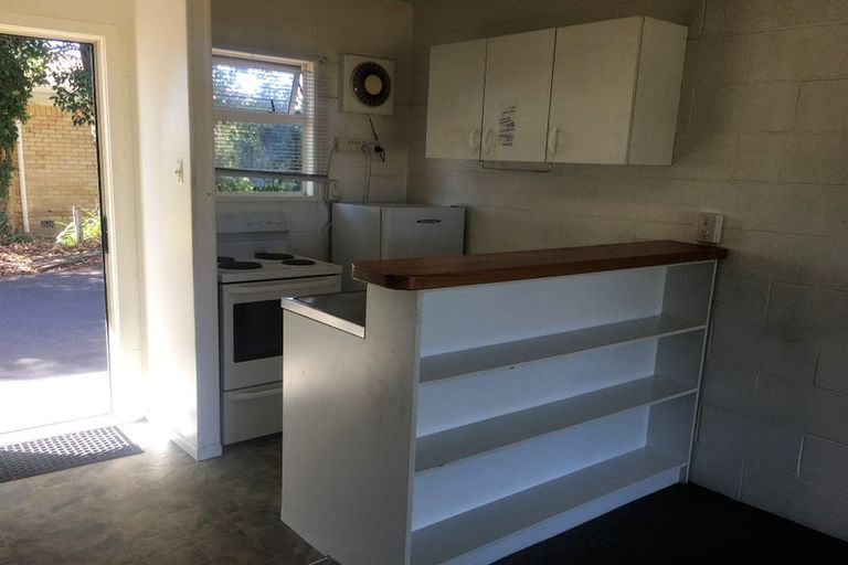 Photo of property in 2 Cameron Road, Hamilton East, Hamilton, 3216