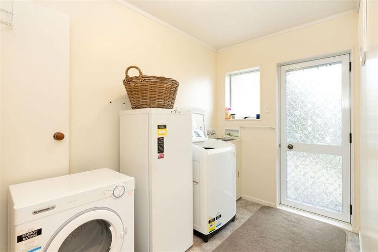 Photo of property in 123b Bartholomew Road, Levin, 5510