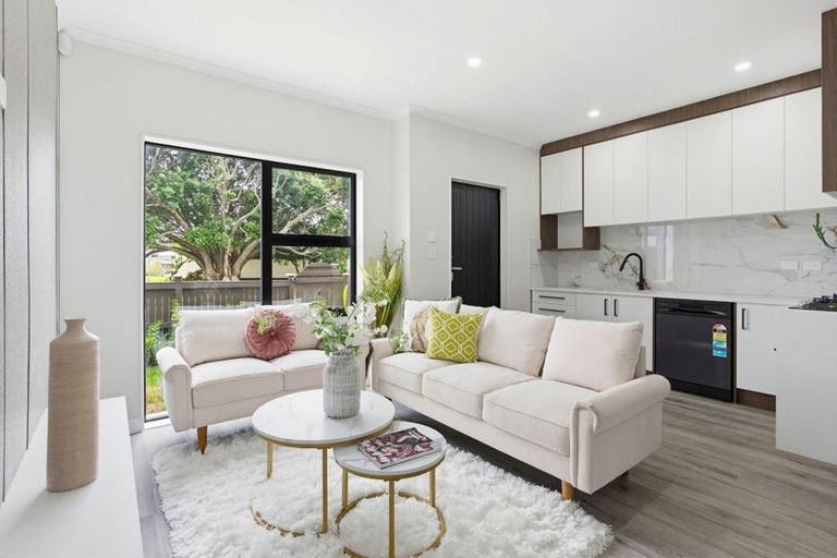 Photo of property in 85b Raglan Street, Mangere East, Auckland, 2024