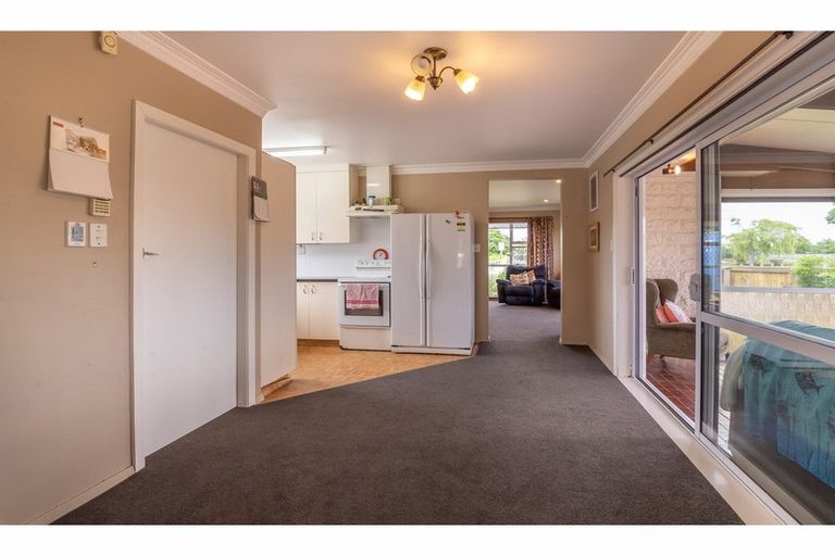 Photo of property in 32 Gould Crescent, Woolston, Christchurch, 8023