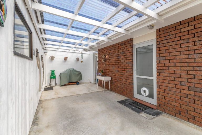 Photo of property in 9 Norman Street, Lower Vogeltown, New Plymouth, 4310