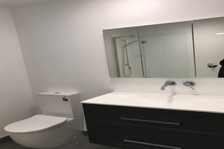 Photo of property in 7 Milton Street, Berhampore, Wellington, 6023