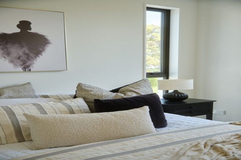 Photo of property in 66 Weldene Avenue, Glenfield, Auckland, 0629