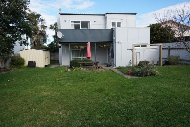 Photo of property in 18a Meeanee Quay, Westshore, Napier, 4110