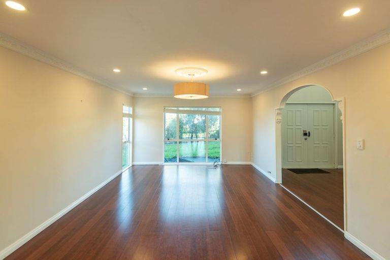 Photo of property in 22 Hugh Green Drive, Pinehill, Auckland, 0632
