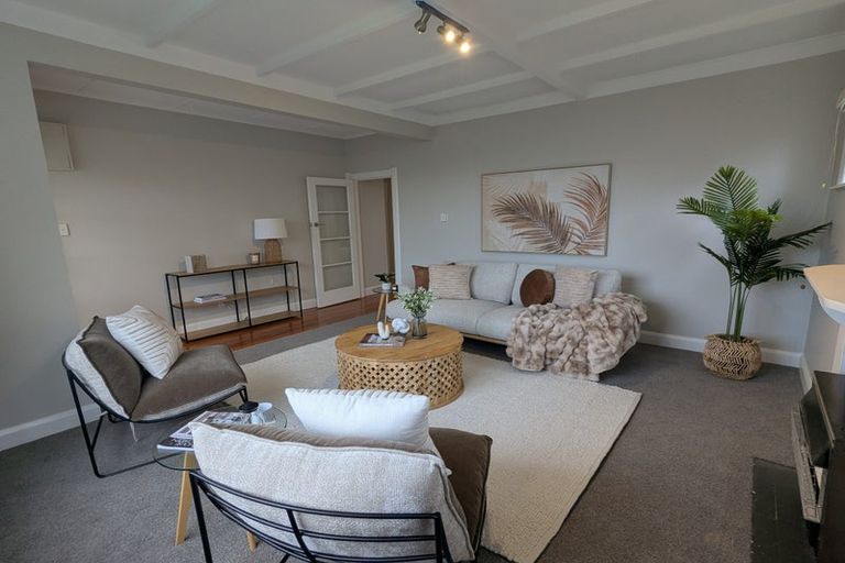 Photo of property in 99 Endeavour Street, Lyall Bay, Wellington, 6022